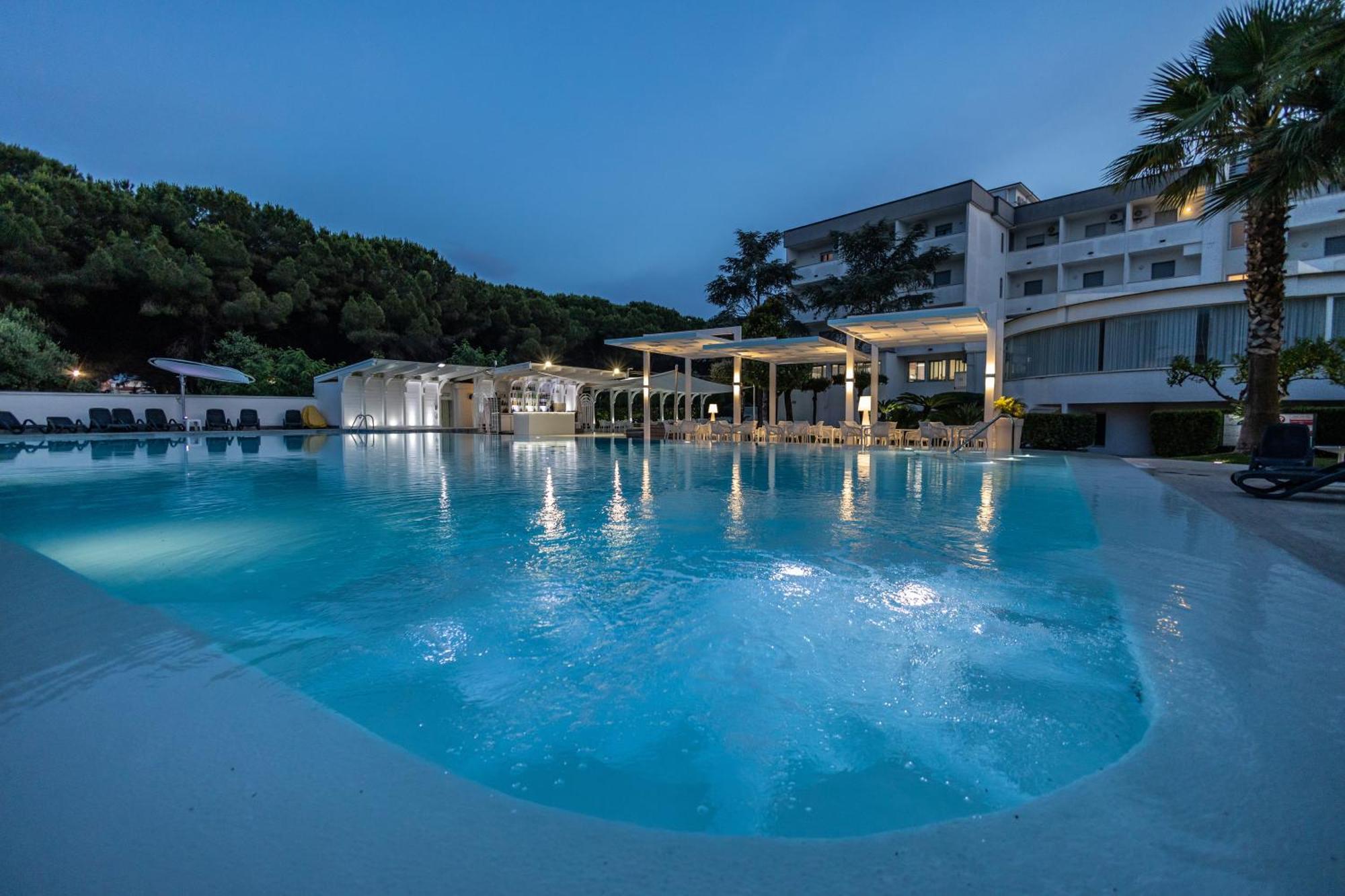 Hotel Le Palme Πέστουμ Εξωτερικό φωτογραφία