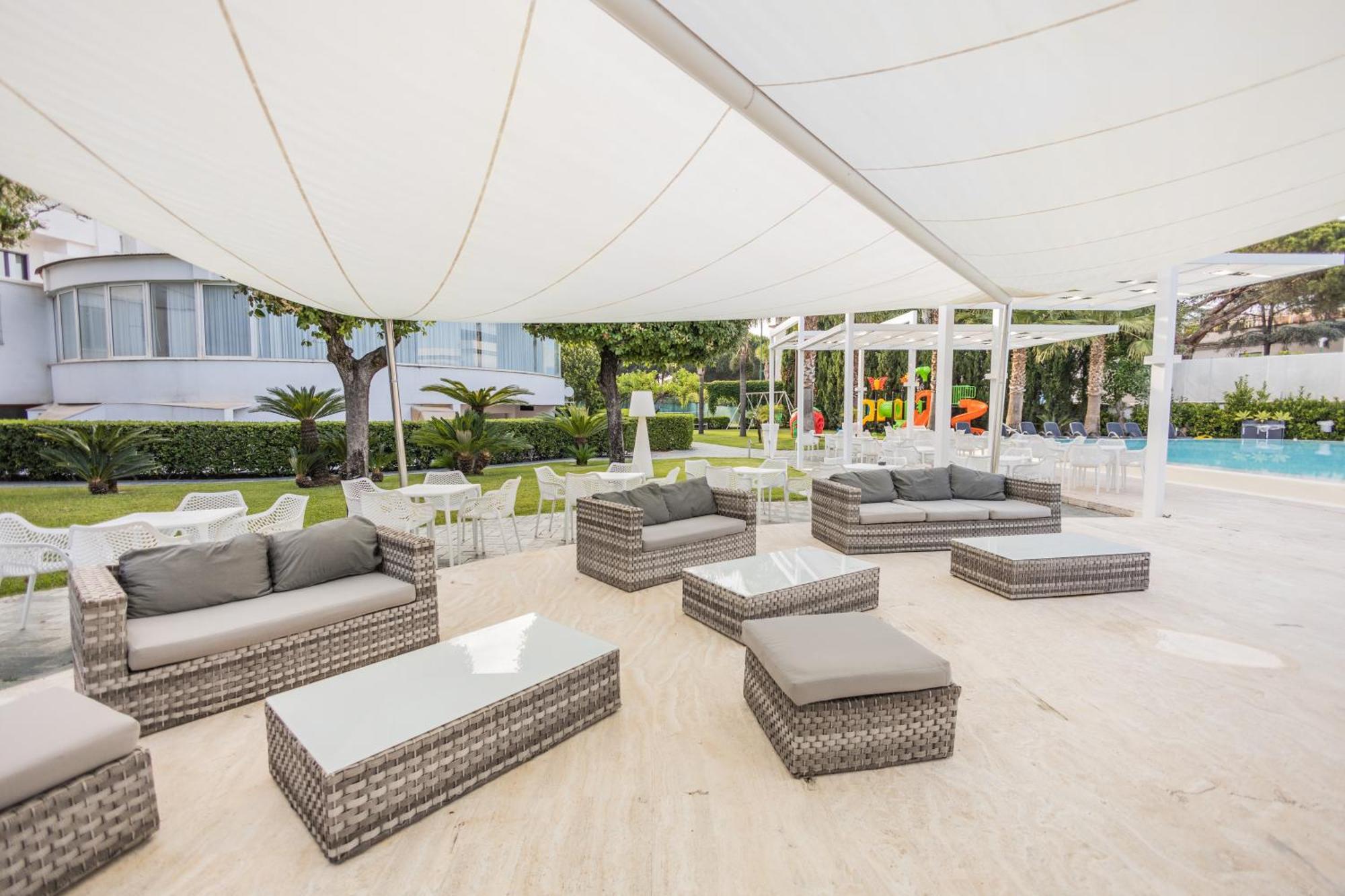 Hotel Le Palme Πέστουμ Εξωτερικό φωτογραφία