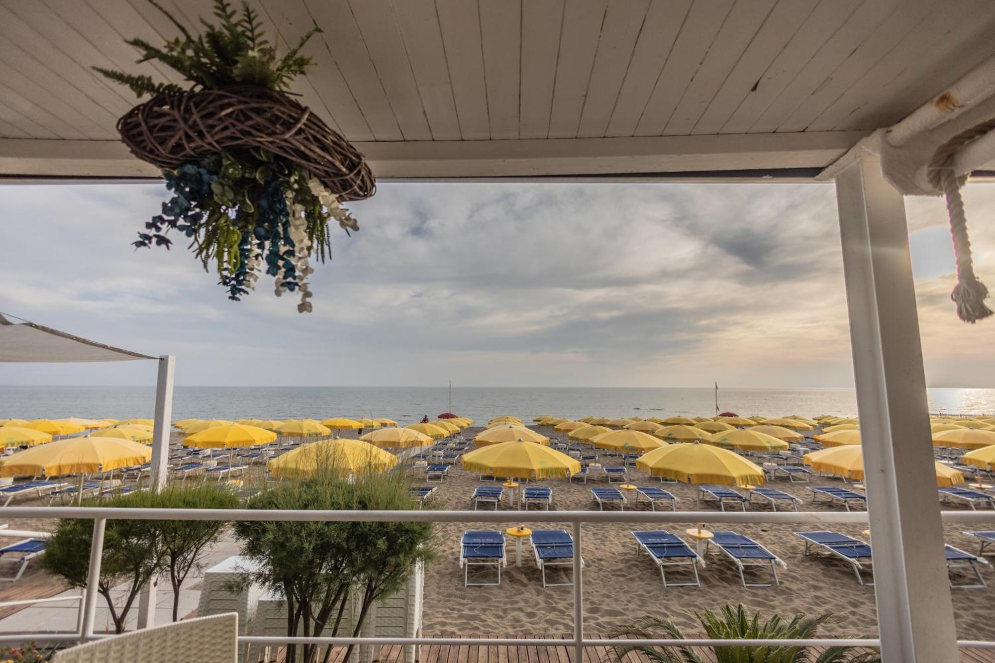 Hotel Le Palme Πέστουμ Εξωτερικό φωτογραφία