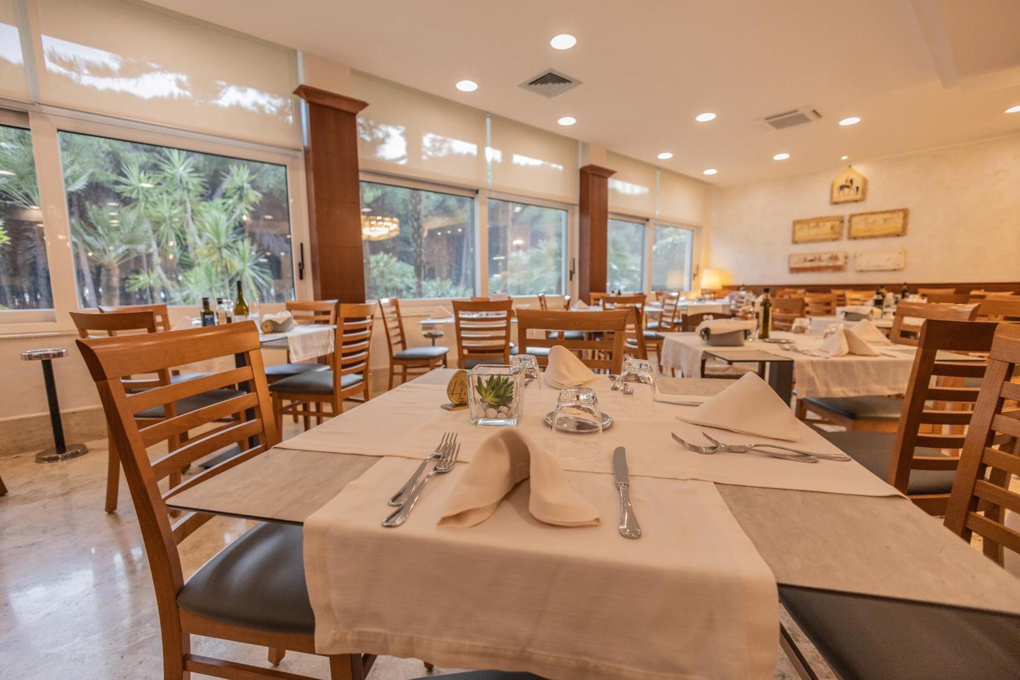 Hotel Le Palme Πέστουμ Εξωτερικό φωτογραφία